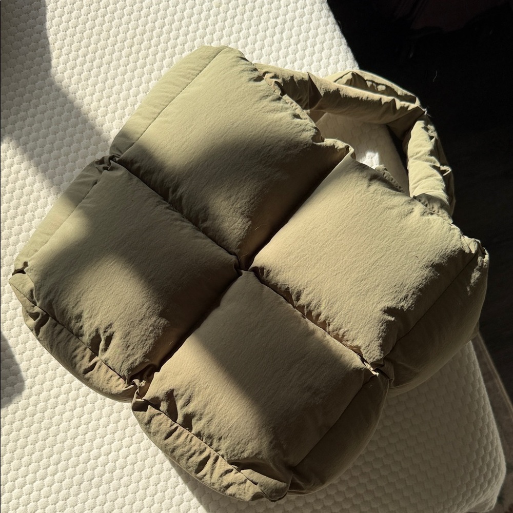 Puffy Quilted Tote Bag in Olive